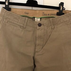 GAP Men's Classic Tan Chinos